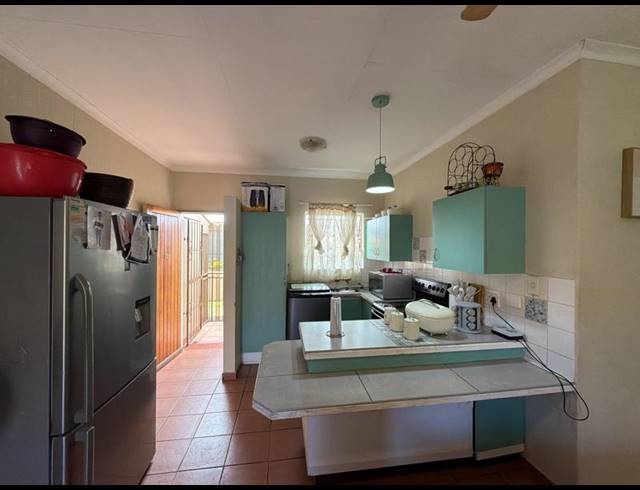 2 BEDROOM PROPERTY TO RENT IN BIRCHLEIGH NORTH